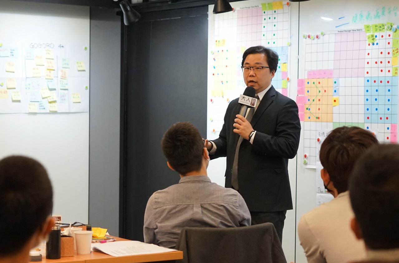 【課後心得】產品經理必備的骨幹知識與具體產出 / 以上帝的視角去看產品的idea生成，規劃到上市